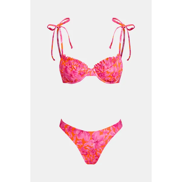 Bikini armature bas ultra échancré