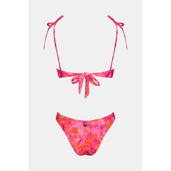 Bikini armature bas ultra échancré