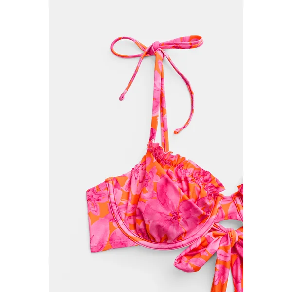 Bikini armature bas ultra échancré