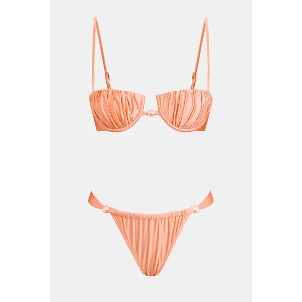 Bikini col cœur et bas taille basse jambe ultra échancrée