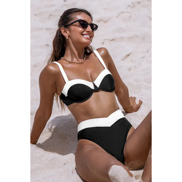 Bikini colorblock col cœur balconnet jambe découpée au milieu