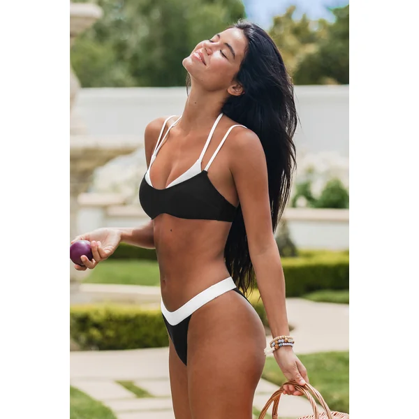 Bikini colorblock col scoop doubles bretelles jambe ultra haute