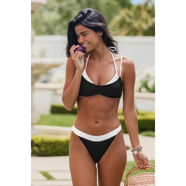 Bikini colorblock col scoop doubles bretelles jambe ultra haute