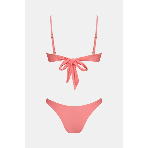 Bikini corail col cœur