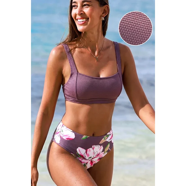 Bikini floral au style romantique