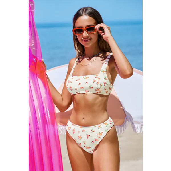 Bikini floral rose col carré taille moyenne