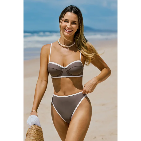 Bikini gris col cœur et bas échancré
