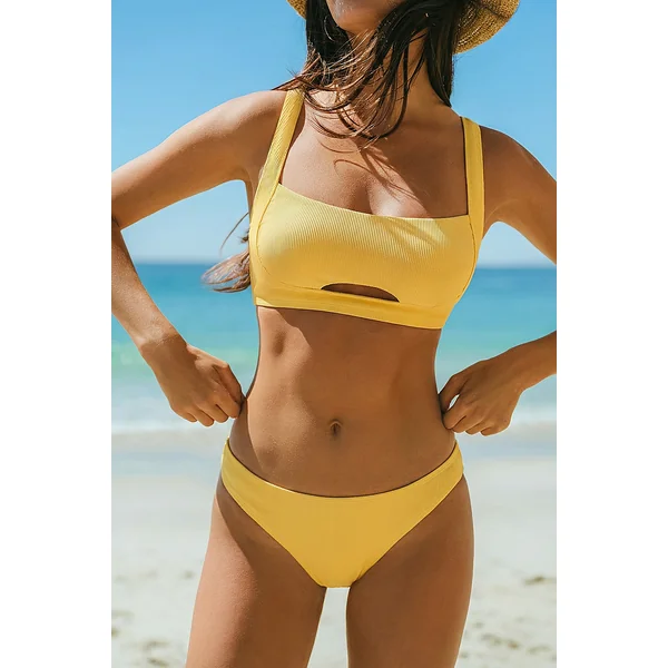Bikini jaune col carré à découpe