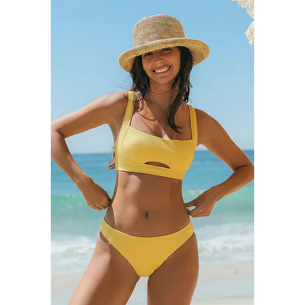 Bikini jaune col carré à découpe