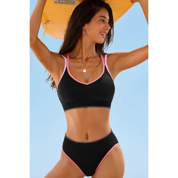 Bikini noir au style intemporel