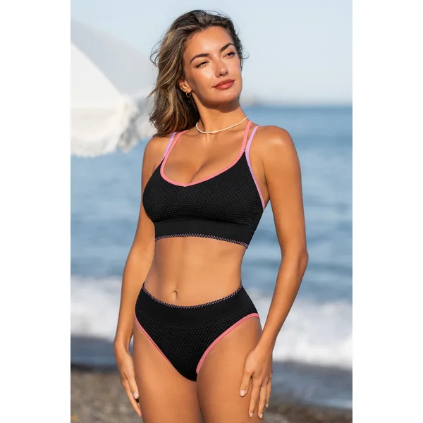 Bikini noir au style intemporel