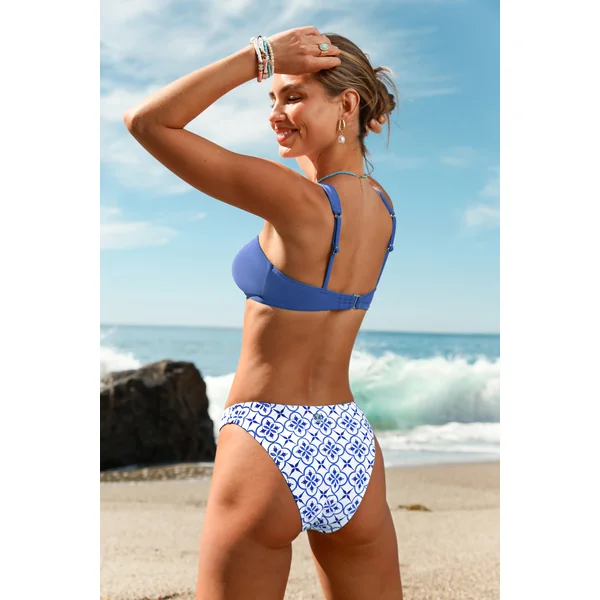 Bikini orné col cœur échancré