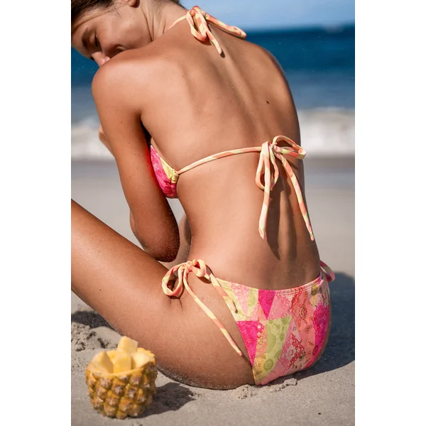 Bikini patchwork bretelles licou et bas taille basse