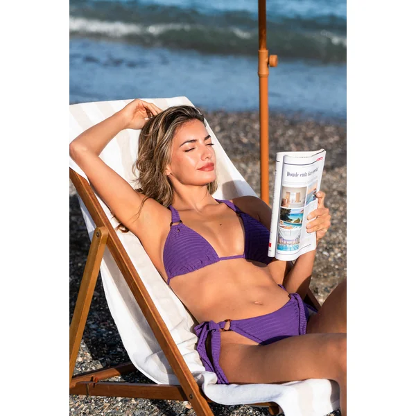 Bikini violet au style élégant