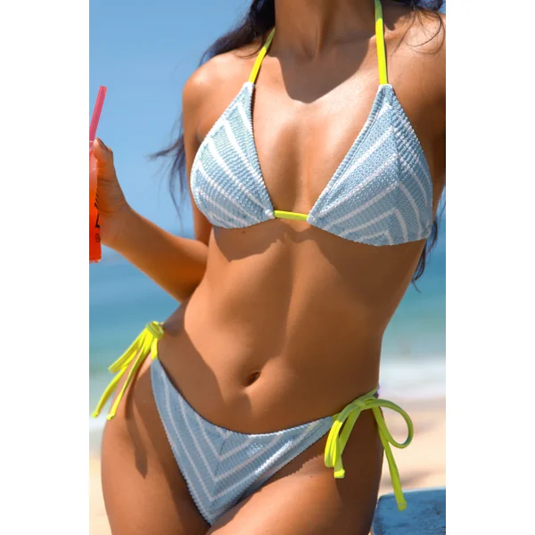 Bikini à chevrons bleu