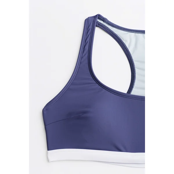 Bikini à dos sportif et hipster à bande