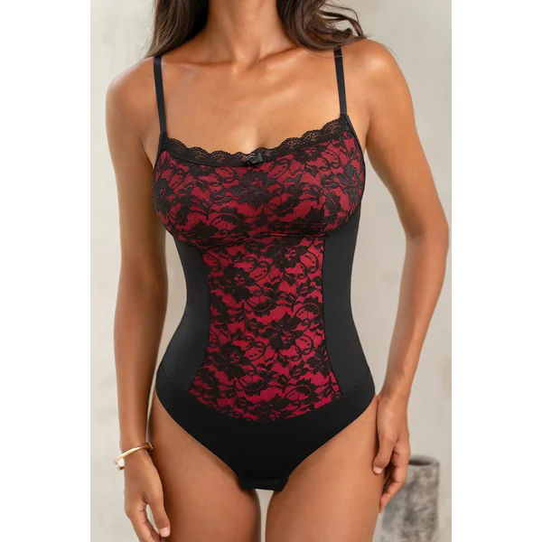 Body gainant dentelle