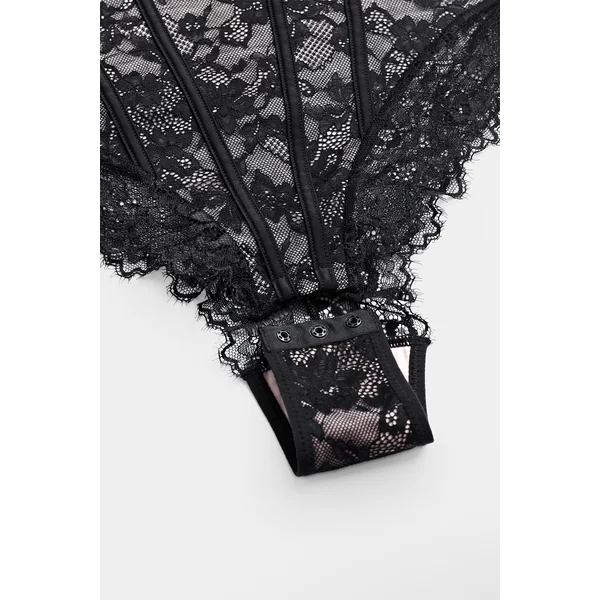 Body gainant noir effet sculptant
