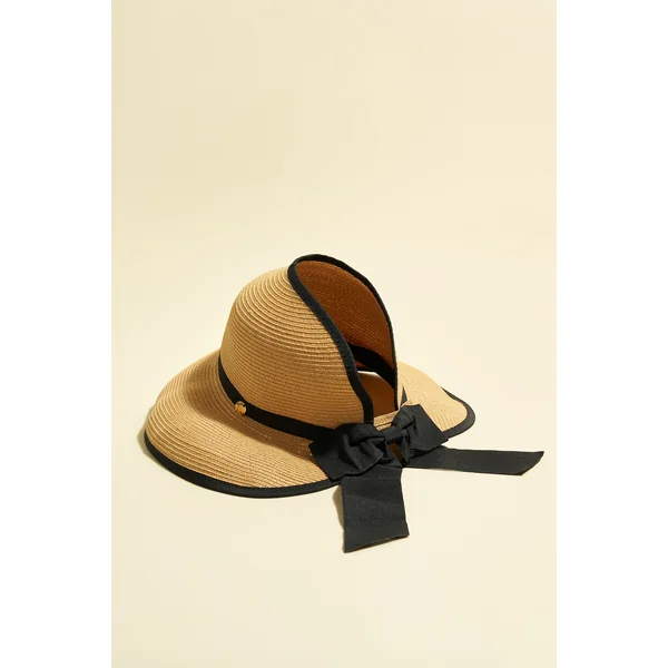 Chapeau de paille avec calotte arrondie