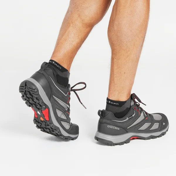 Chaussures de randonnée montagne imperméables homme, MH100 gris rouge