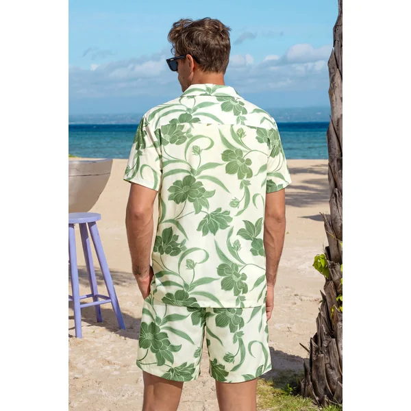 Chemise florale à l’allure légère