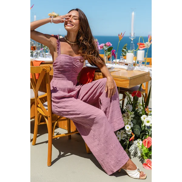 Combinaison rose à col cœur sans manches