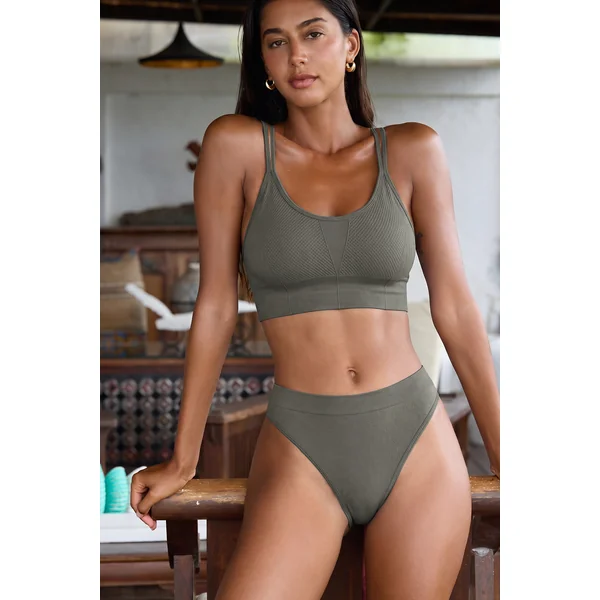 Ensemble lingerie gris dos croisé