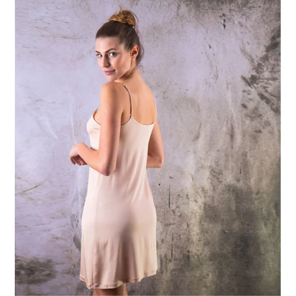 Fond de robe Violette Nude