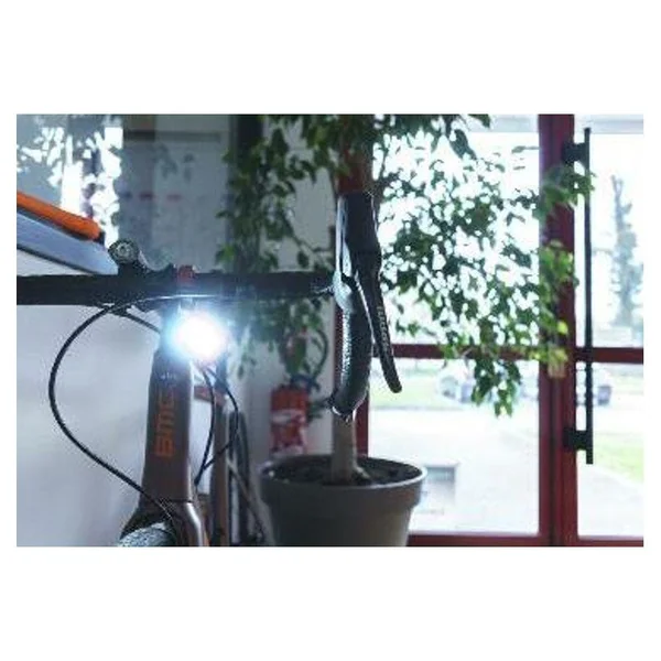 Lampe CLIP LIGHT magnétique et rechargeable