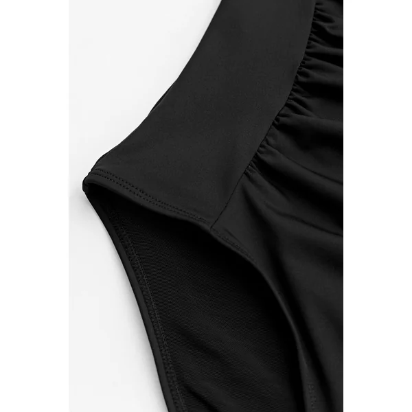 Maillot de bain une pièce amincissant à col carré noir