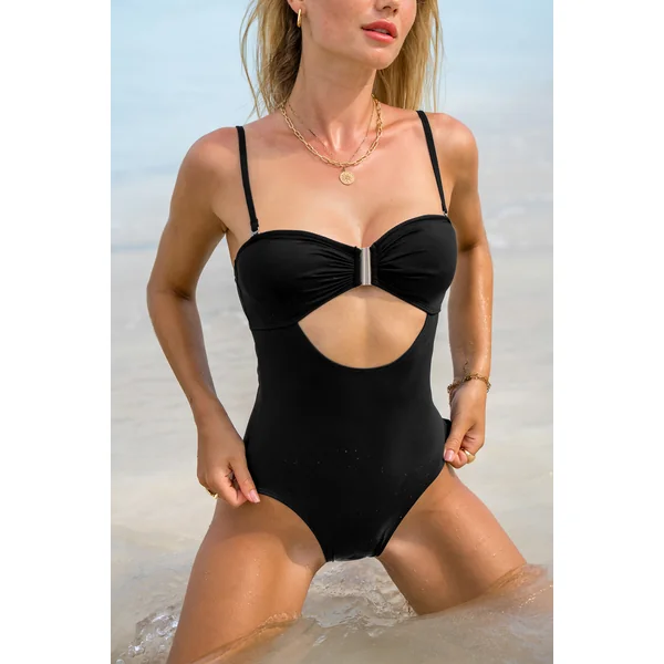 Maillot de bain une pièce couverture moderne éffrontée