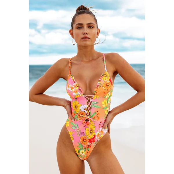 Maillot de bain une pièce imprimé style insulaire