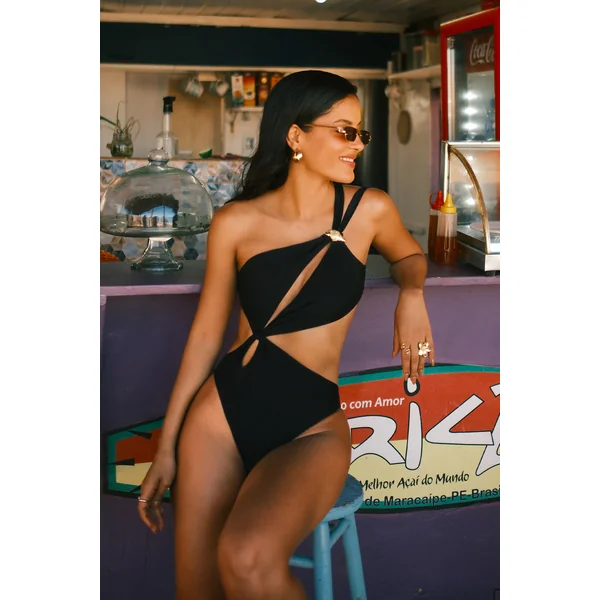 Monokini noir col asymétrique bas échancré