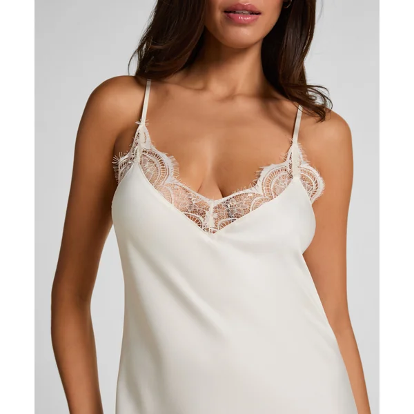 Nuisette longue en satin - Blanc