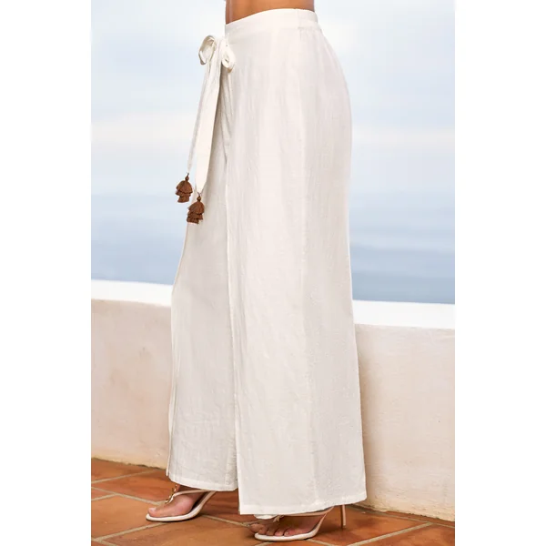 Pantalon blanc nouer à la taille