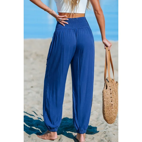 Pantalon bleu à l’énergie joyeuse