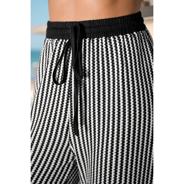 Pantalon à rayures jambe droite