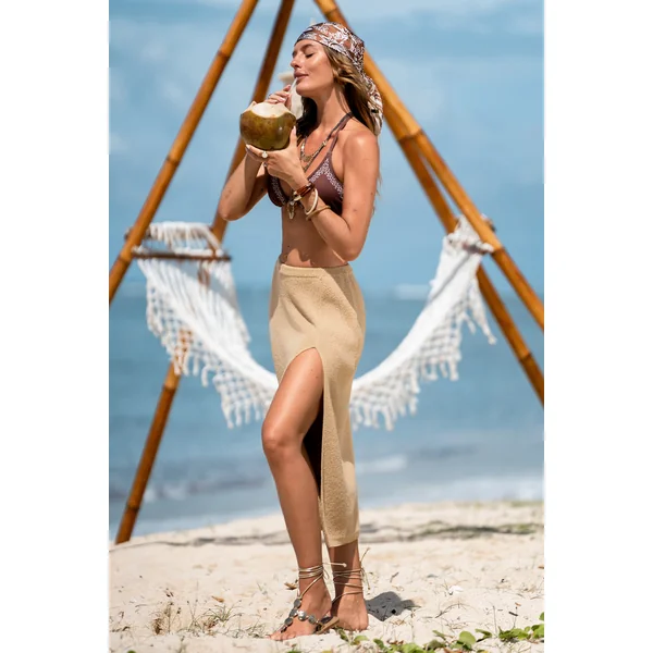 Paréo cover up de plage beige inspiré du sable doré