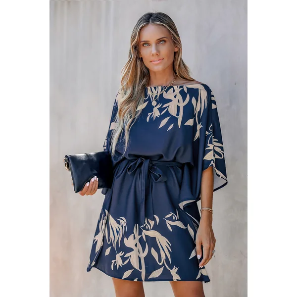 Robe avec ceinture à une épaule et à imprimé feuilles