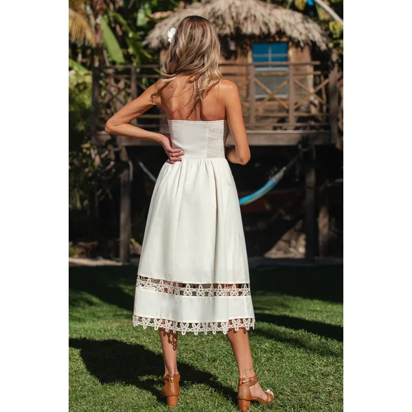 Robe beige col droit smockée