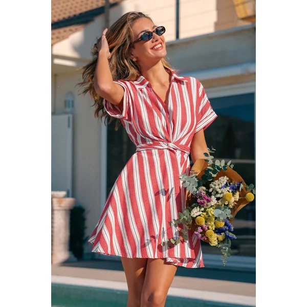 Robe chemise courte à rayures manches courtes