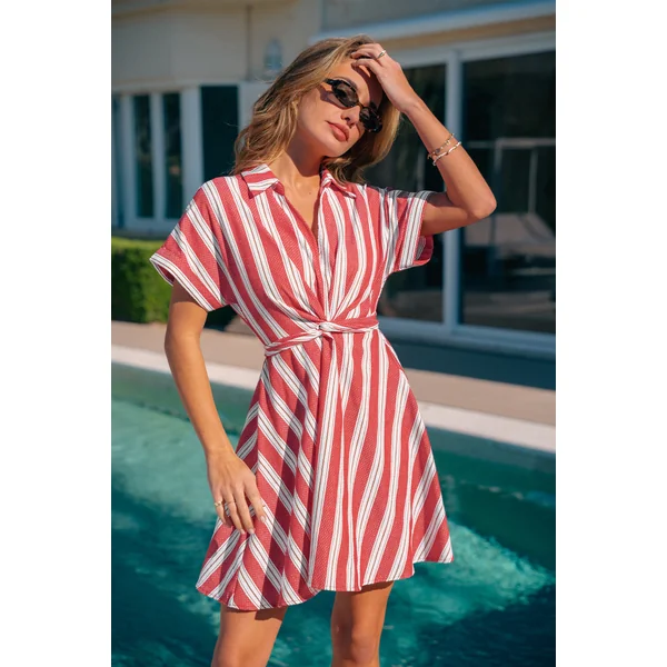 Robe chemise courte à rayures manches courtes