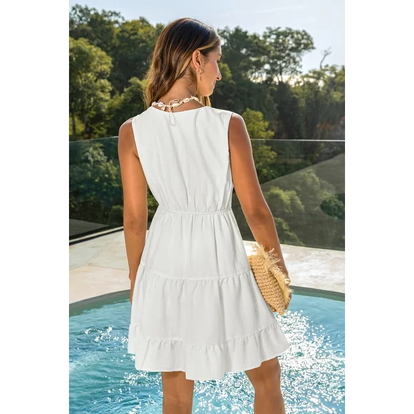 Robe courte blanche col V ourlet à volants