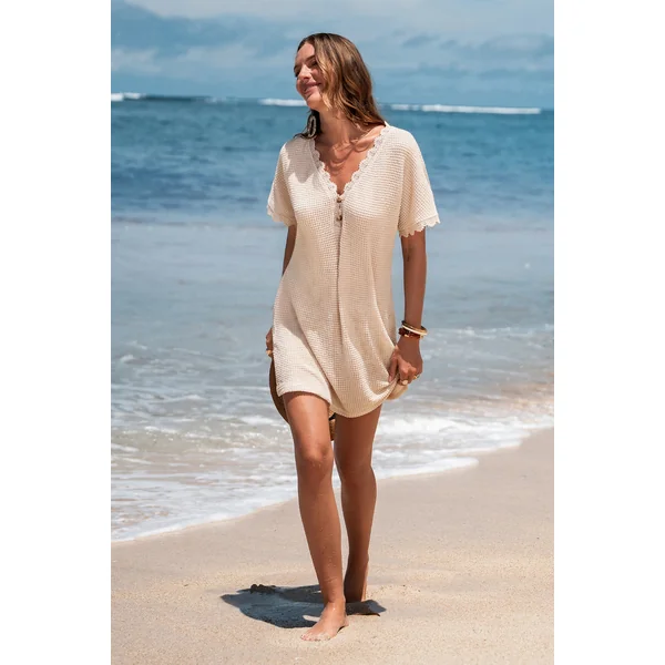 Robe courte cover up de plage beige à l’allure douce