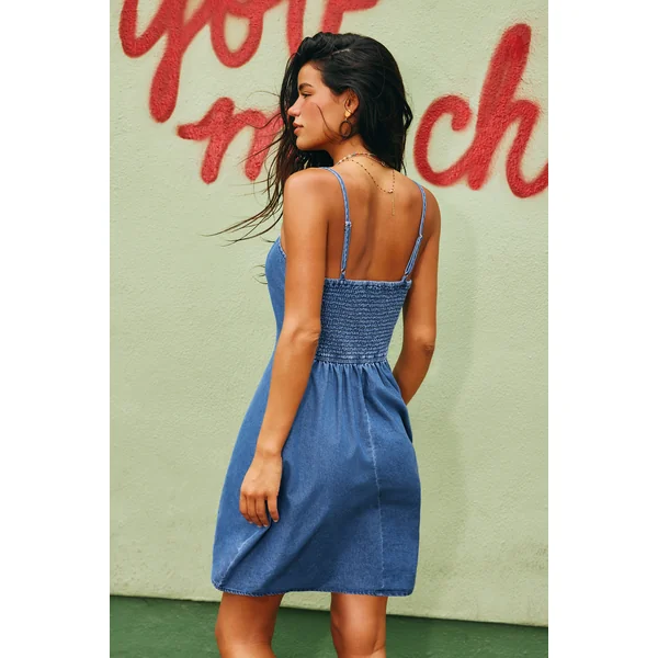 Robe courte denim sans manches
