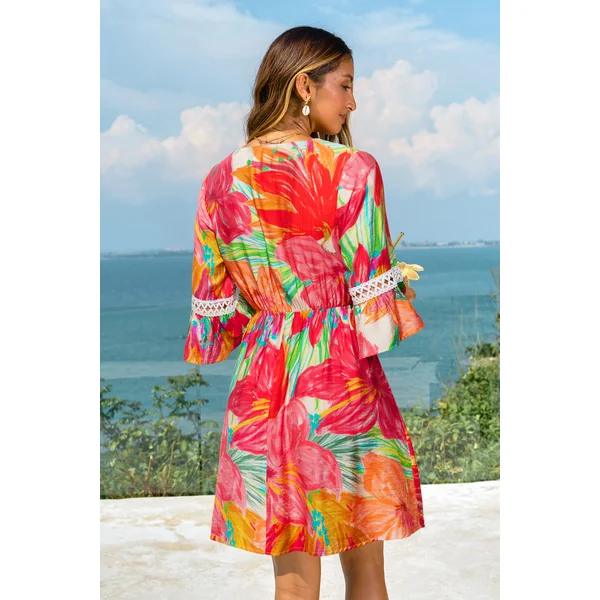 Robe courte florale col V manches mi-longues