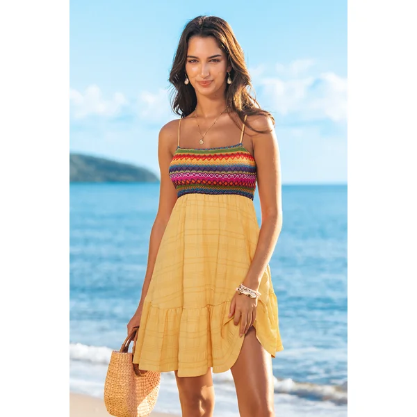 Robe courte jaune col carré