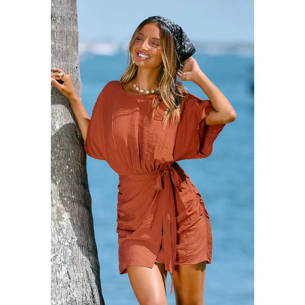 Robe courte orange à col rond