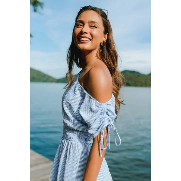 Robe courte rayée sans manches