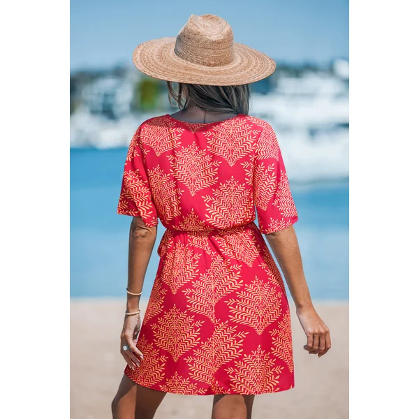 Robe courte rouge manches courtes
